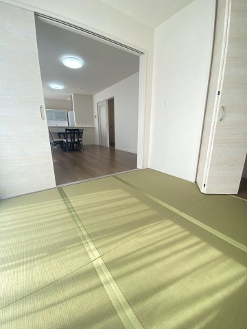 【和室】 | 南区城南町舞原 | ☆I型タイプのLDKですのでキッチンからも和室が見えます☆