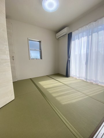 【和室】 | 南区城南町舞原 | ☆日当たり良好の洋風和室☆クローゼット付き☆