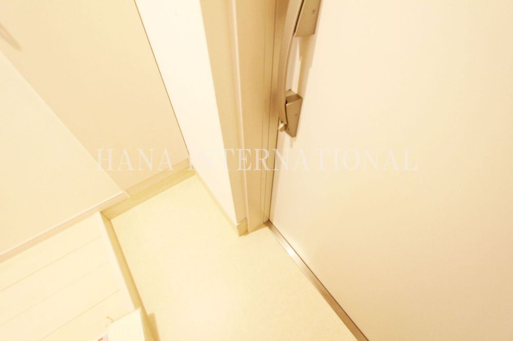 リブリ・虹の玄関