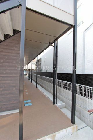 リブリ・虹のエントランス