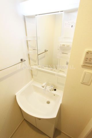 リブリ・虹の独立洗面台