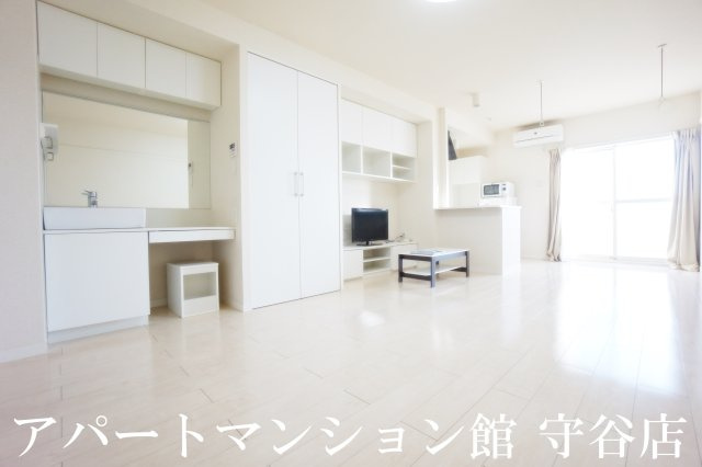 レオネクストうめの木の居間・リビング|画像3