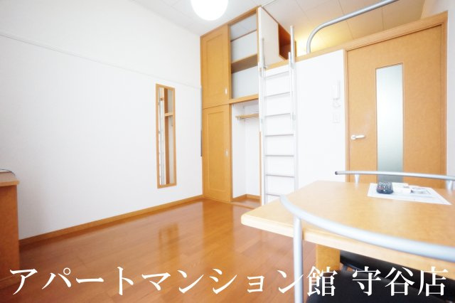 レオパレスカネエーズ柳橋の寝室