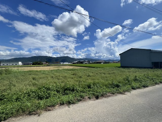 鏡町両出土地の外観