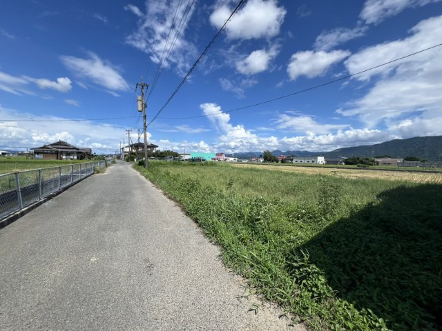 鏡町両出土地の外観