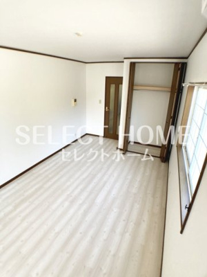 【寝室】 | アヴニールT | ゆとりの広さです