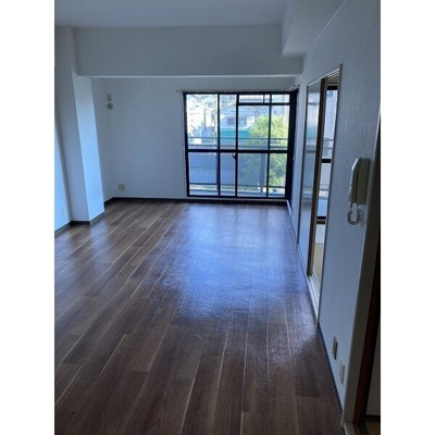 【居間・リビング】 | スヴァーネ東山本