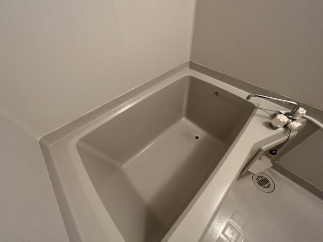 リビング清水町の浴室