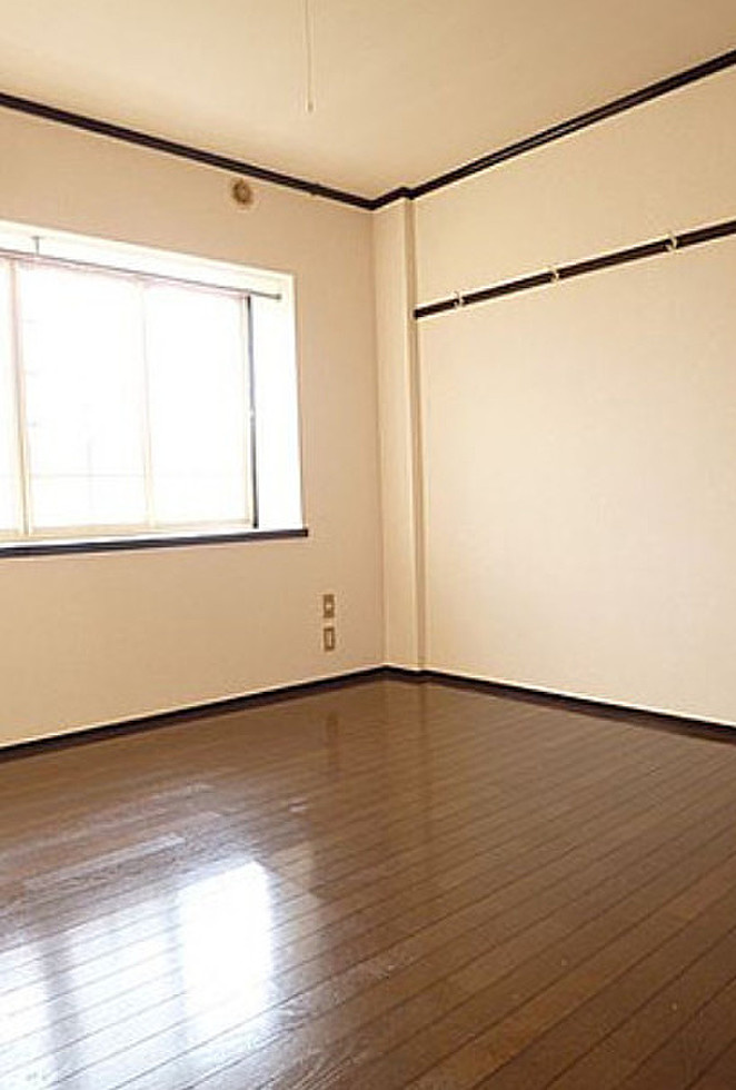 サンハイツ坂口【キャッシュバック対象物件】の寝室|落ち着いた色調の寝室です