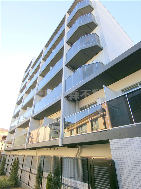 WING　TERRACEウイングテラス大鳥居の外観|2020年12月築　RC鉄筋コンクリート造地上7階建て1K～2LDK総戸数47戸最大1ギガのインターネット無料の高級賃貸マンション　京急空港線糀谷駅大鳥居駅徒歩圏内の東京都大田区萩中3丁目