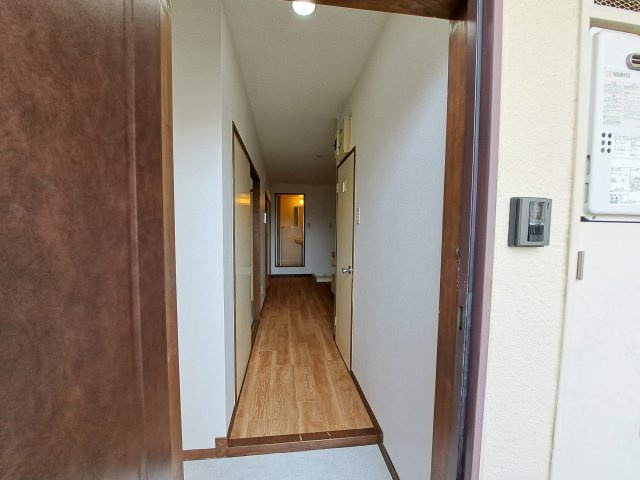 竹富士ビルの玄関