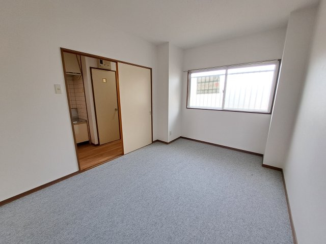 竹富士ビルの居間・リビング