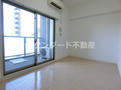 【居間・リビング】 | エステムプラザ梅田・中崎町Ⅲツインマークス ・ノースレジデンス