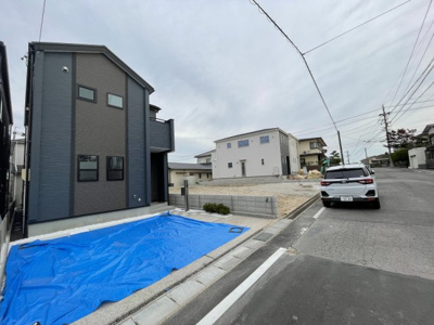 【前面道路含む現地写真】 | 愛知郡東郷町和合ヶ丘2丁目　＜仲介手数料無料＞高嶺小・東郷中　新築一戸建て | 撮影
社長の村田です！
自らプレイヤーとして営業しています
長年の経験と実績から皆様により良いマイホーム購入のご提案をいたします。
住宅ローンの不安や購入後の不安等何でもご相談ください。