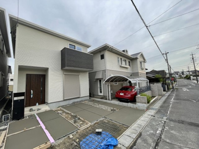 【前面道路含む現地写真】 | 愛知郡第2東郷町和合知々釜 全2棟　＜仲介手数料無料＞東郷小・東郷中　新築一戸建て | 撮影
社長の村田です！
自らプレイヤーとして営業しています
長年の経験と実績から皆様により良いマイホーム購入のご提案をいたします。
住宅ローンの不安や購入後の不安等何でもご相談ください。