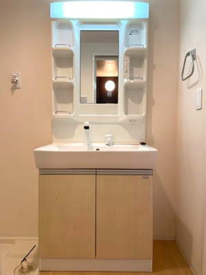 【独立洗面台】 | メゾン　ドゥ　ロワール | 103の写真（間取反転タイプ：イメージ）