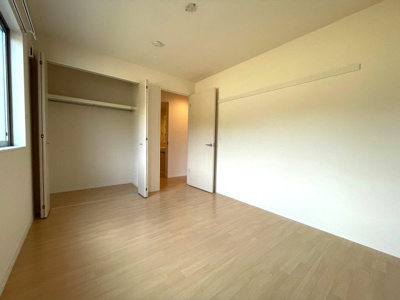 【洋室】 | メゾン　ドゥ　ロワール | 103の写真（間取反転タイプ：イメージ）