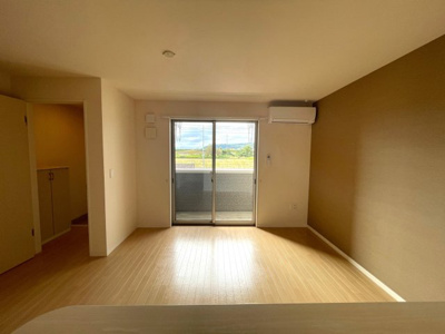 【居間・リビング】 | メゾン　ドゥ　ロワール | 103の写真（間取反転タイプ：イメージ）