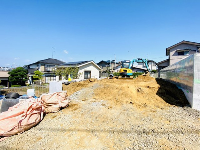 【前面道路含む現地写真】 | ☆南西道路４５坪整形地！陽当たり風通し良好☆建築条件なし売地／藤沢市長後 | 【区画①】現在造成工事中、１０月末までには完成予定となります。※完成時期が前後する場合がございます。