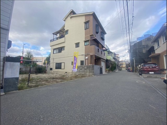 【建築条件付き土地】サガミ・タウン清水町の前面道路含む現地写真