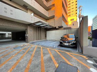【駐車場】