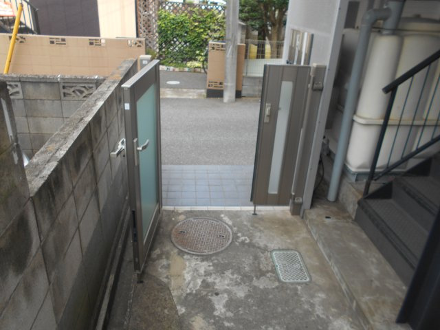 レナジア京成大久保のエントランス