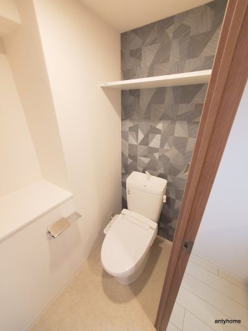 エスリード江坂セントラム 仲介手数料無料のトイレ