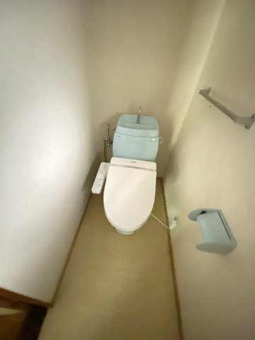 山口市三の宮２丁目の一戸建てのトイレ|シンプルで使いやすいトイレです