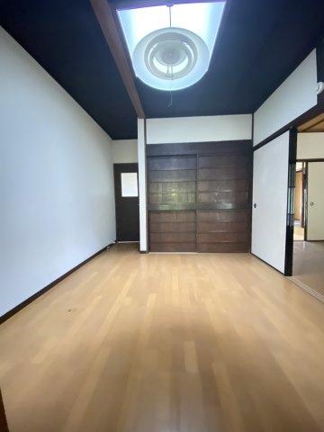 山口市三の宮２丁目の一戸建ての洋室|きれいな洋室です