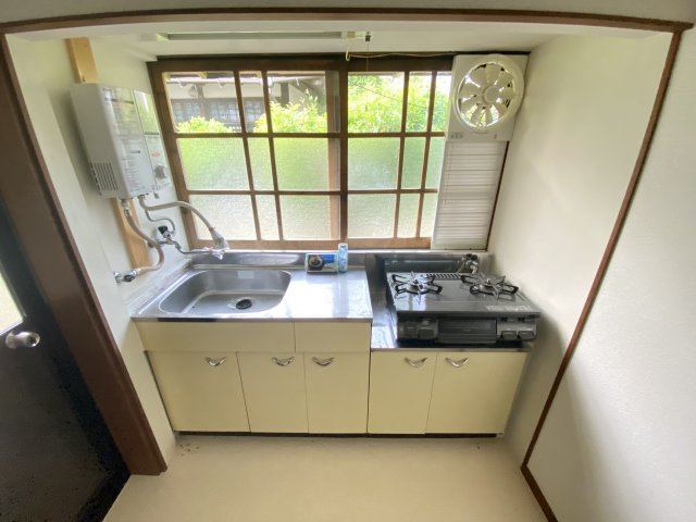 山口市三の宮２丁目の一戸建てのキッチン|使いやすいキッチンです