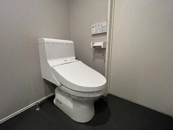 エルサチのトイレ