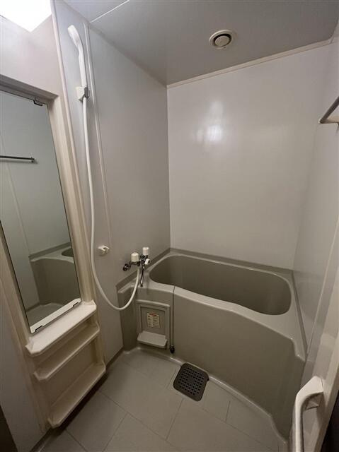 コーラルビルの浴室