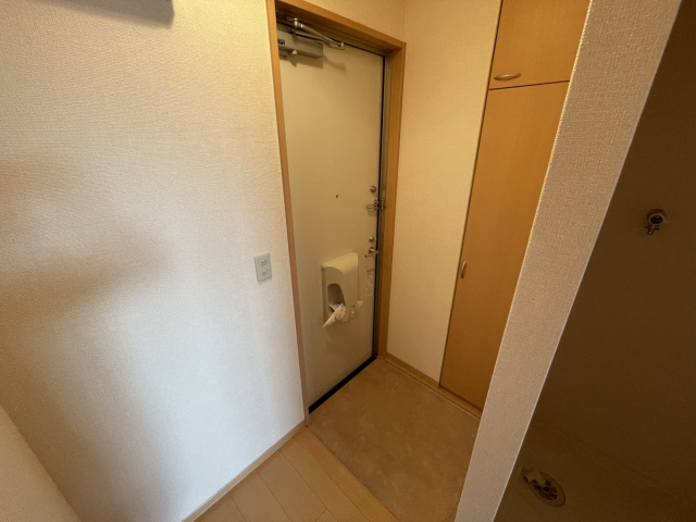 憩ハイツの玄関