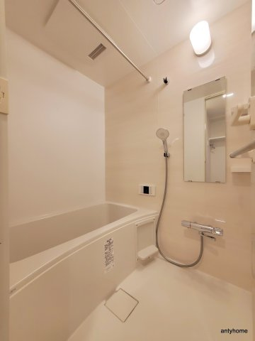 バウスフラッツ新大阪　仲介手数料無料の浴室