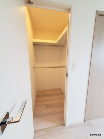 バウスフラッツ新大阪　仲介手数料無料の収納