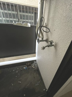 【設備】 | サンライフ菅原 | 室外洗濯機置き場です