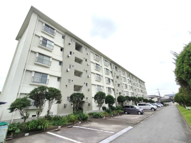 南平野住宅13号棟の外観|外観もきれいです