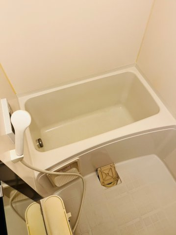 仲介手数料0円！！ベーネ明治の浴室