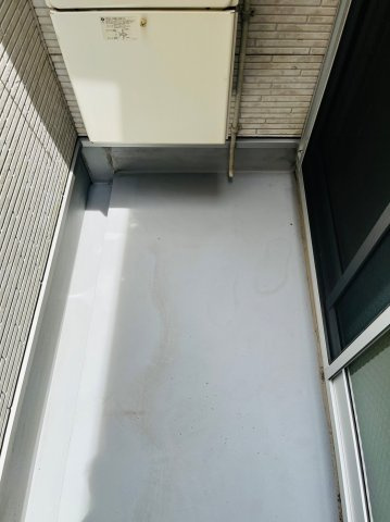 仲介手数料0円！！ベーネ明治のバルコニー