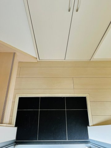 仲介手数料0円！！ベーネ明治の玄関