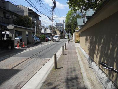 パレスサイド中立売の周辺|前面道路