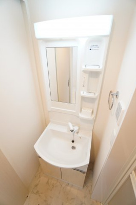 【独立洗面台】 | イルミナーレ | ※同物件・反転タイプの写真です。