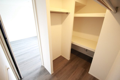 【収納】 | フェリーチェ | ウォークインクローゼット内