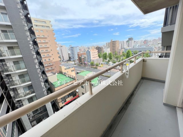レック亀戸グリーンマンション　6階　角　部屋　リ　ノベーションのバルコニー