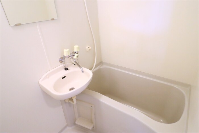 イレール並木の浴室