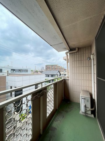 【バルコニー】