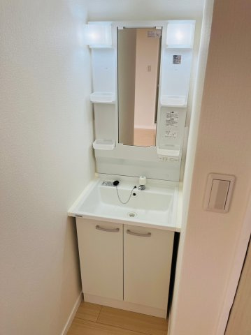 仲介手数料0円！！蜂須賀ビルの洗面所