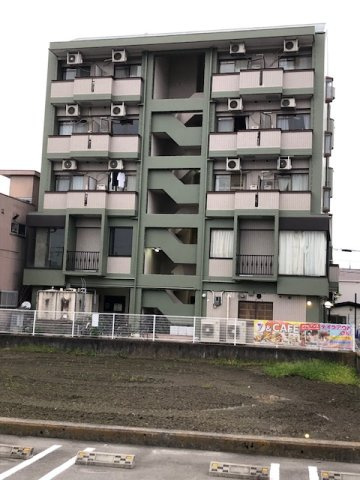 ジュネスかわむらの外観