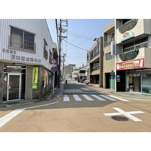 西日置ビル（事業用）の外観