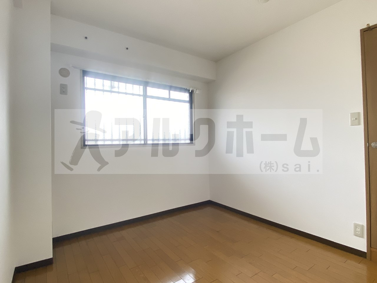 サニーコート浅井の洋室